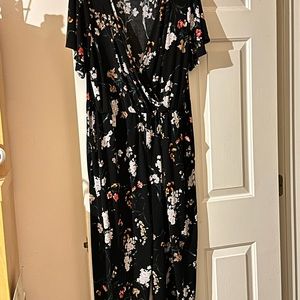 Black floral jumpsuit plus size